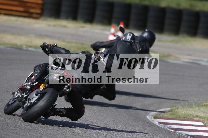 /21 17.06.2026  Ducati Schweiz Track Warmup ADR/Gruppe blau/backside